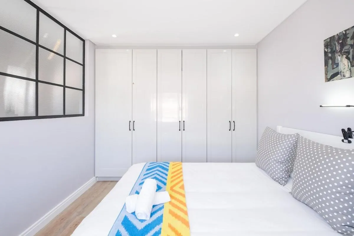 Modern Beachfront Apartment Cape Town 0*,  Güney Afrika