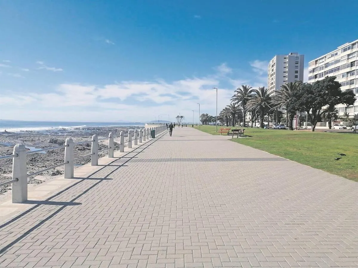 Modern Beachfront Apartment Cape Town